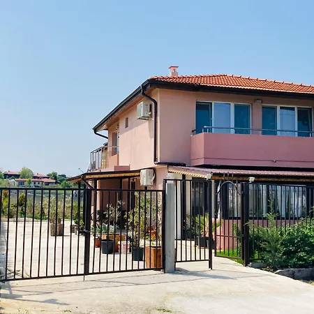 Sveta Anastasia Villa Lozenets